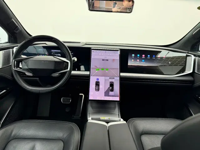 HiPhi HiPhi Y 2023 560km Elite Edition — Фото автомобиля 7