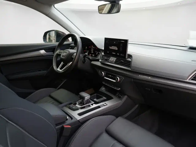 Audi Q5L — Фото автомобиля 10
