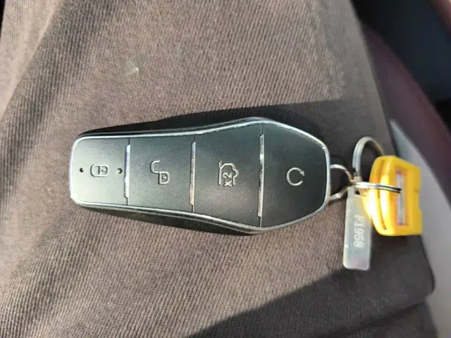 BYD Seal 07 DM-i — Фото автомобиля 12