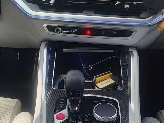 BMW XM — Фото автомобиля 13
