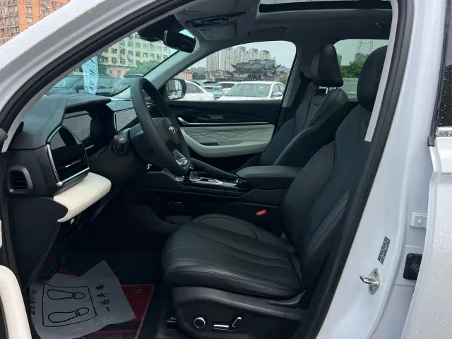 Geely Xingyue L — Фото автомобиля 11