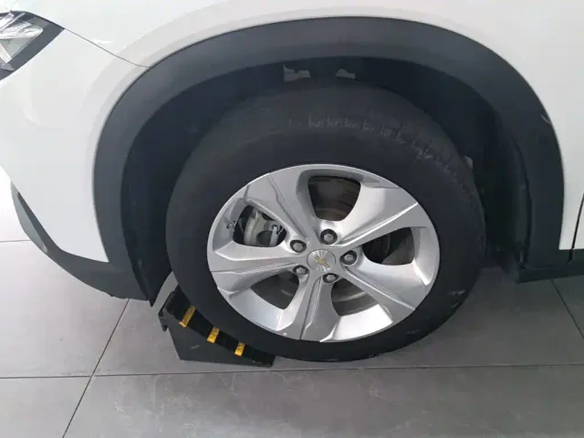 Chevrolet Menlo — Фото автомобиля 22