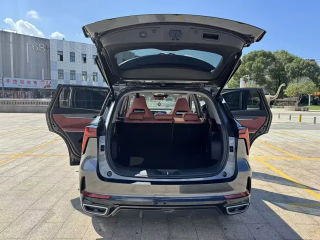 Changan CS75 Plus — Фото автомобиля 18