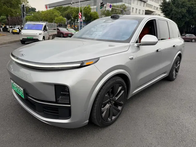 Фотография автомобиля — Li Auto L8