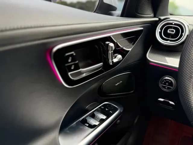 Mercedes-Benz C-Class — Фото автомобиля 16