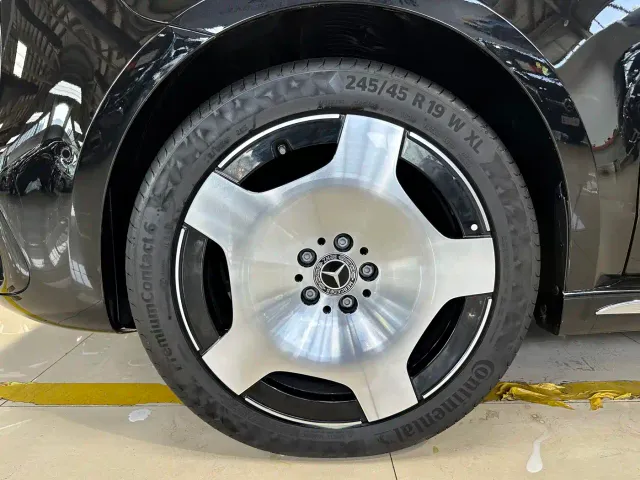 Mercedes-Benz V-Class — Фото автомобиля 15