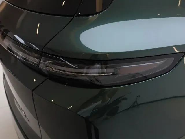 Li Auto L9 — Фото автомобиля 8