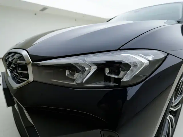 BMW 3 Series — Фото автомобиля 11