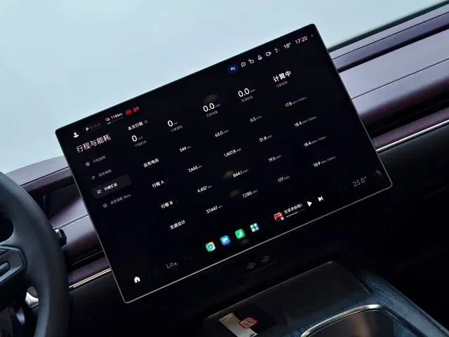 Xiaomi SU7 — Фото автомобиля 15
