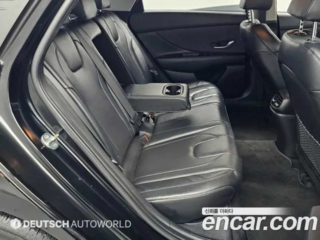 Hyundai Avante CN7 — Фото автомобиля 12