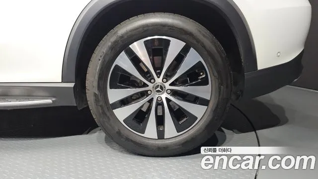 Mercedes-Benz GLE-Class — Фото автомобиля 16