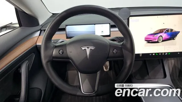 Tesla Model 3 — Фото автомобиля 14