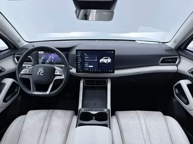 BYD Yuan UP — Фото автомобиля 7