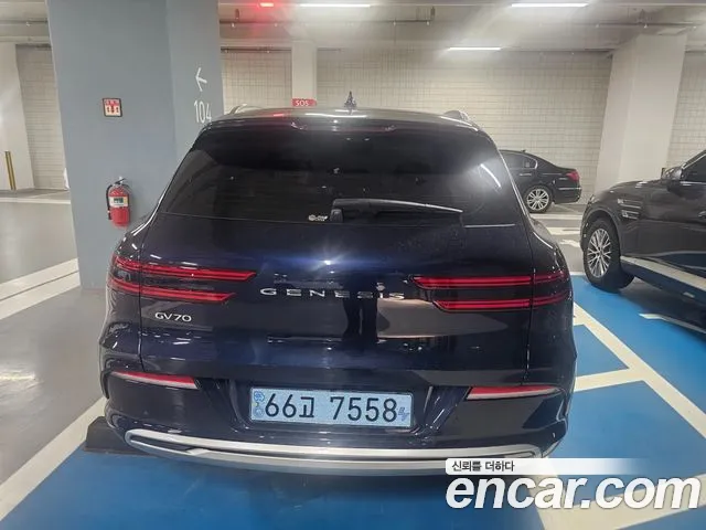 Genesis GV70 Electrified — Фото автомобиля 9