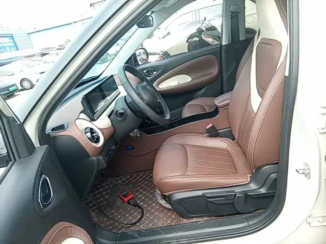 Wuling Bingo — Фото автомобиля 14