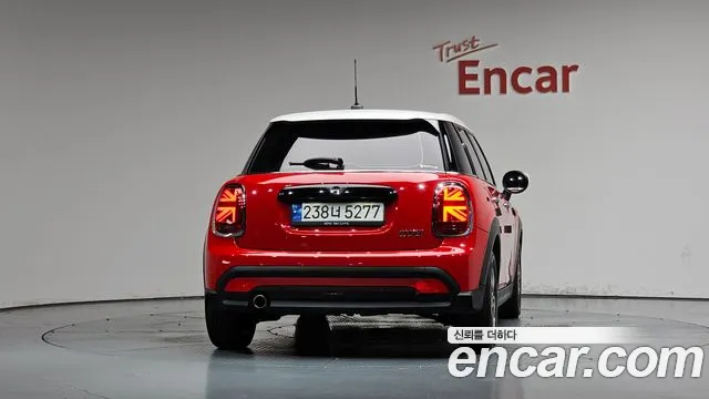 MINI Cooper — Фото автомобиля 4