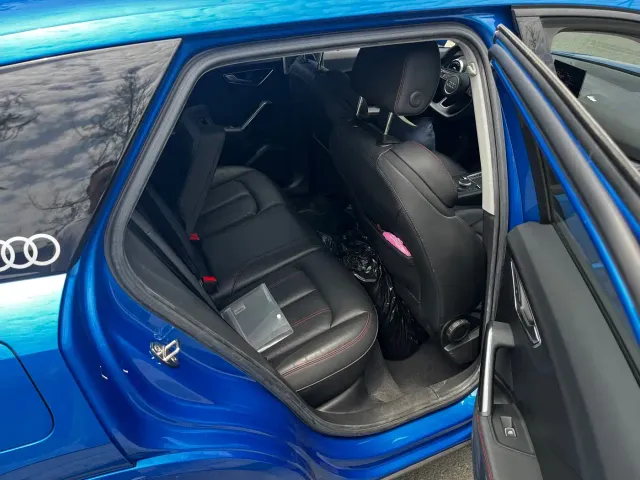 Audi Q2L — Фото автомобиля 12