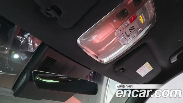 Genesis GV70 2.5T Бензин AWD — Фото автомобиля 27