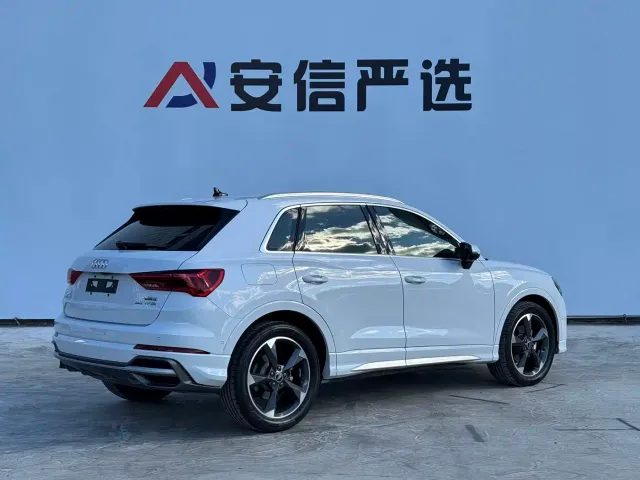 Audi Q3 — Фото автомобиля 4