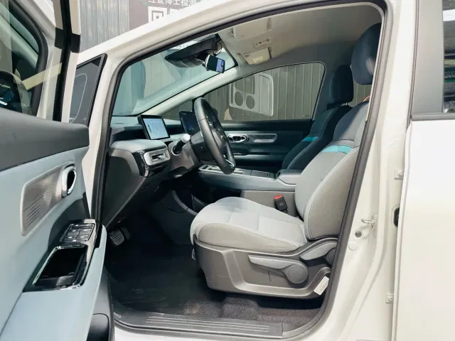 GAC Aion Y — Фото автомобиля 19