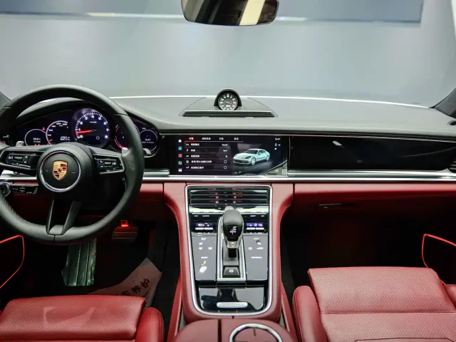 Porsche Panamera — Фото автомобиля 11