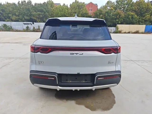 BYD Yuan UP — Фото автомобиля 5