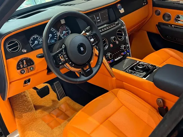 Rolls-Royce Cullinan — Фото автомобиля 10