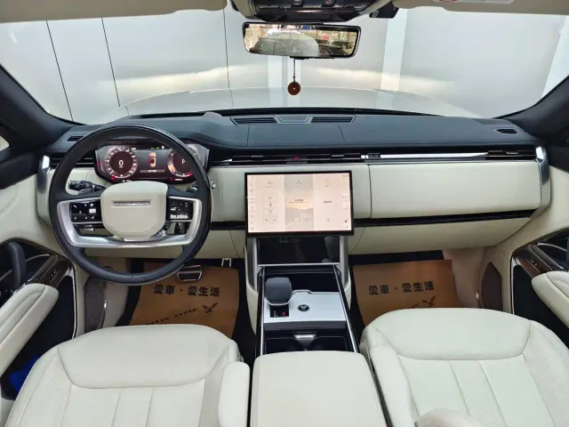 Land Rover Range Rover — Фото автомобиля 11