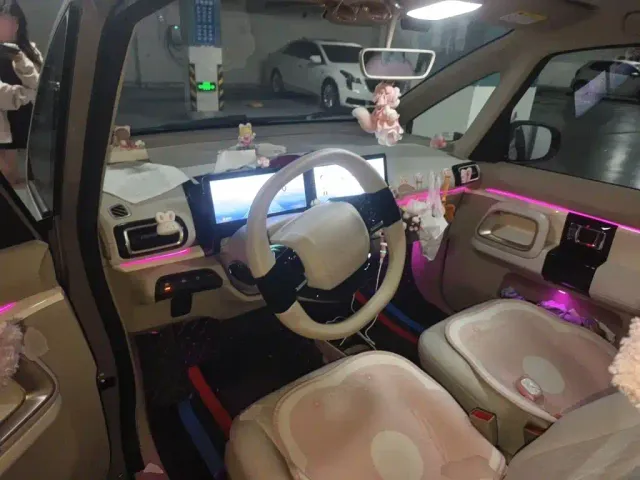 Baojun KiWi EV — Фото автомобиля 5