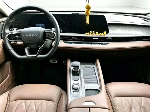 Chery Arrizo 8 — Фото автомобиля 5