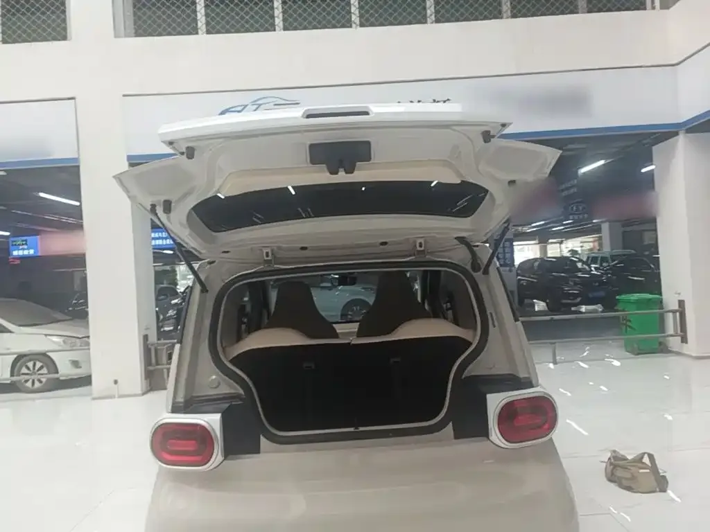 Wuling Motors Hongguang MINIEV 2024 3rd Generation 215km Youth Edition — Фото автомобиля 18
