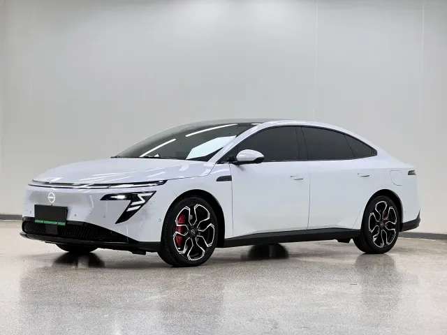 Фотография автомобиля — Nissan N7