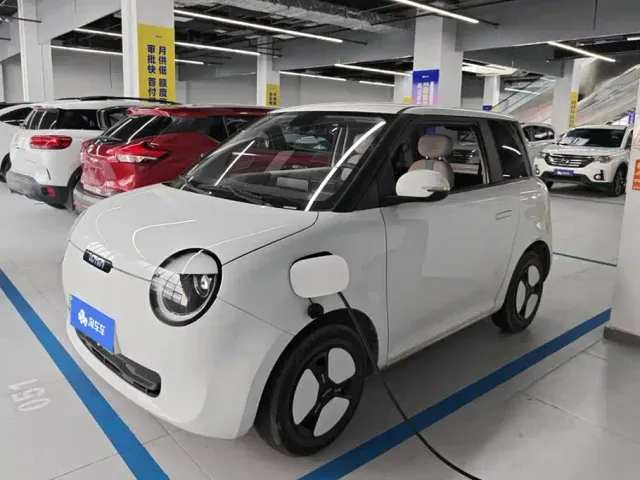 Фотография автомобиля — Changan Lumin