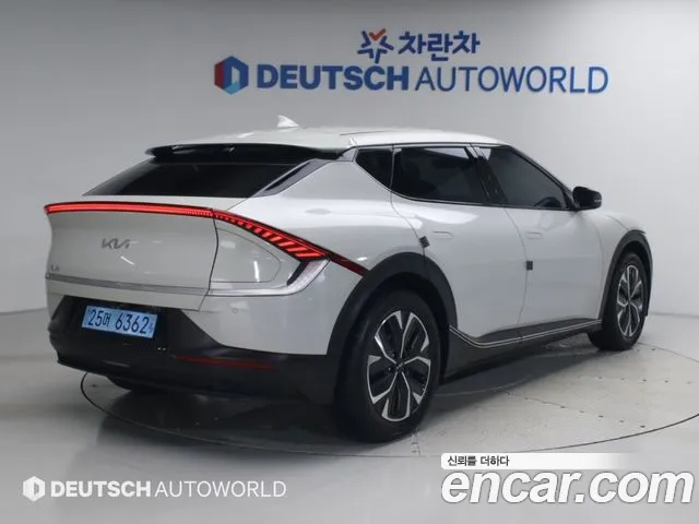 Kia EV6 — Фото автомобиля 2