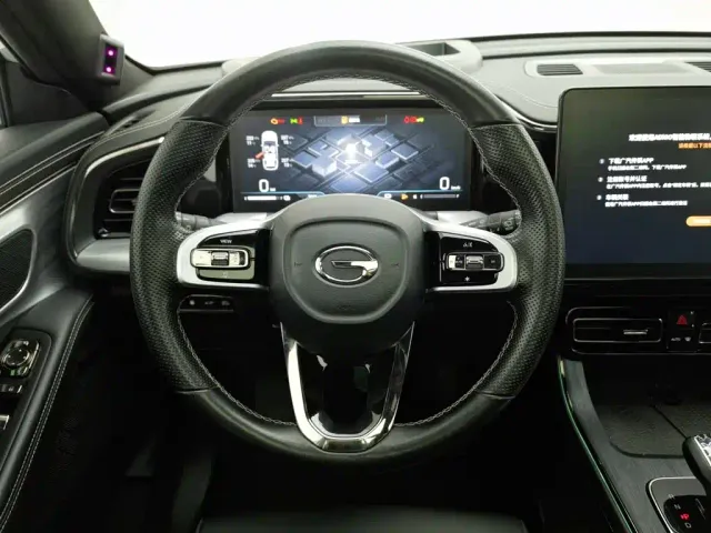 GAC Trumpchi GS8 — Фото автомобиля 11