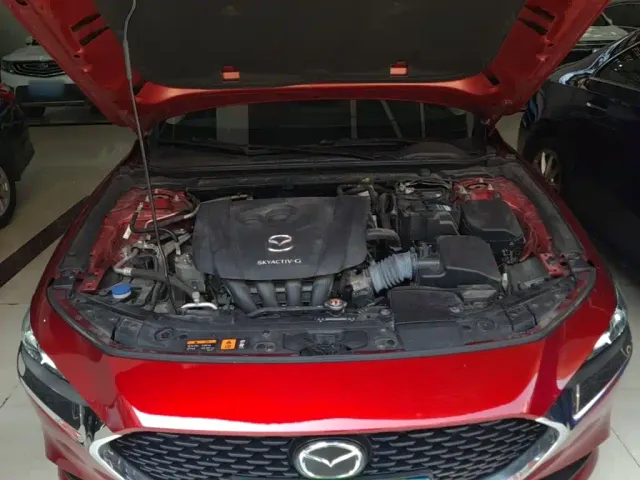 Mazda Axela — Фото автомобиля 19