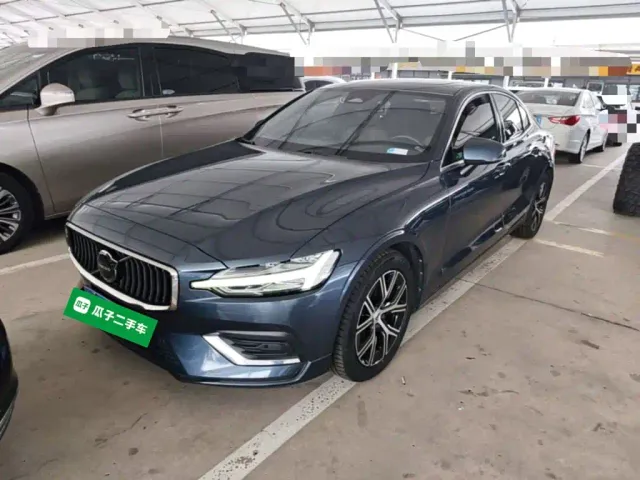 Фотография автомобиля — Volvo S60