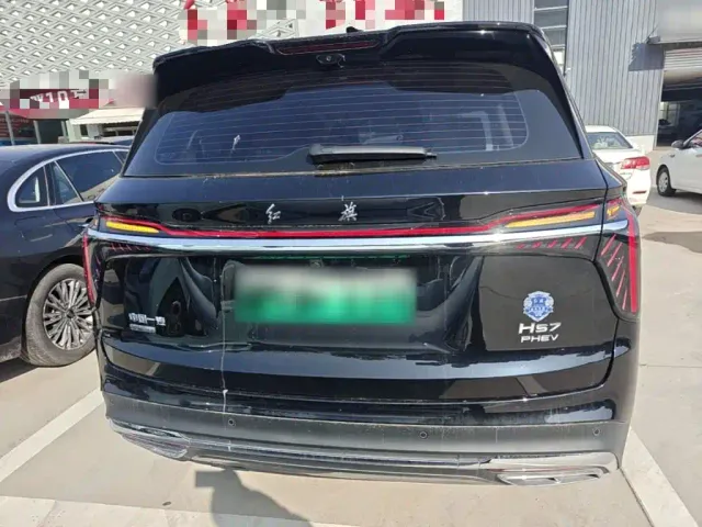 Hongqi HS7 PHEV — Фото автомобиля 5