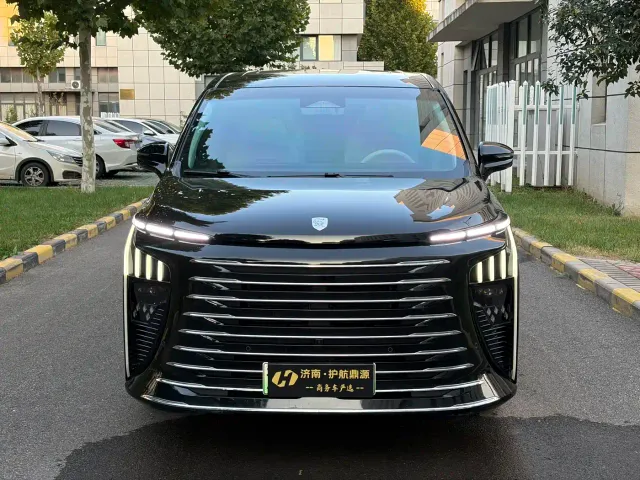 Forthing Xinghai V9 — Фото автомобиля 2
