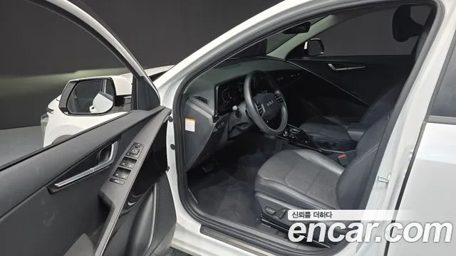 Kia Niro The All New Niro Signature — Фото автомобиля 10