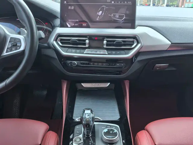 BMW X4 — Фото автомобиля 11