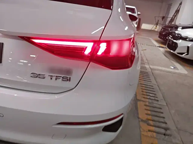 Audi Audi A3 2022 Sportback 35 TFSI Style Elegance — Фото автомобиля 7