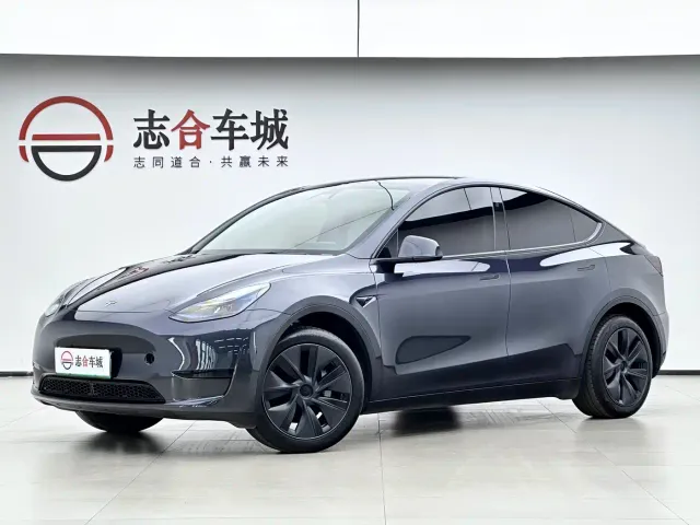 Фотография автомобиля — Tesla Model Y