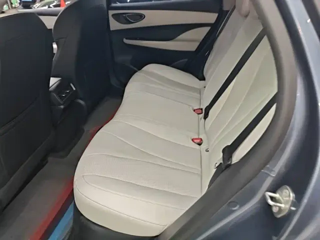 BYD Seal 05 DM-i — Фото автомобиля 16