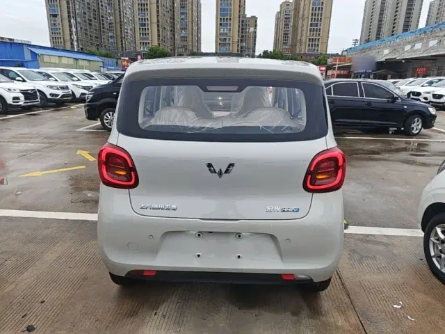 Wuling Hongguang Mini EV — Фото автомобиля 5