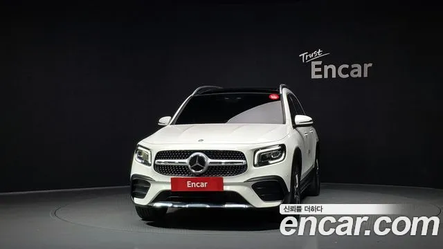 Mercedes-Benz GLB-Class — Фото автомобиля 3