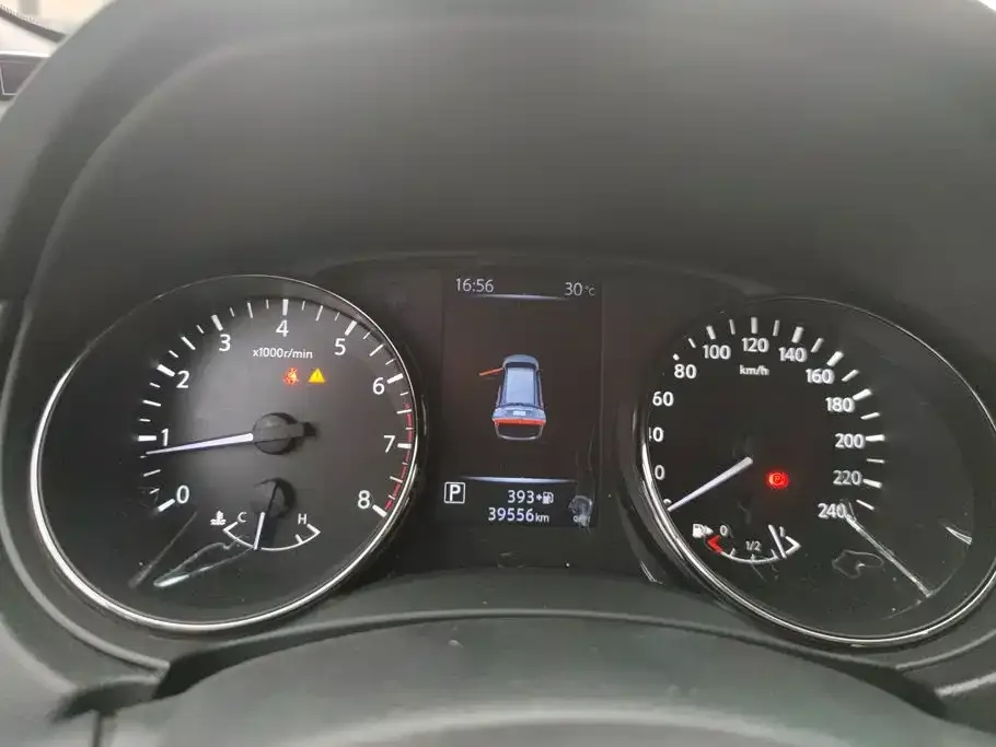 Nissan X-Trail 2022 2.0L 2WD Smart Comfort Edition — Фото автомобиля 14