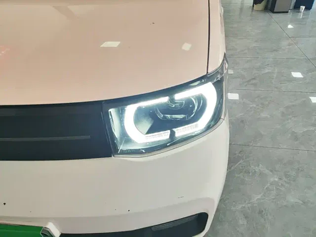 Wuling Hongguang Mini EV — Фото автомобиля 23