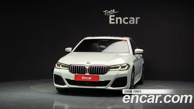 BMW 5-Series — Фото автомобиля 3
