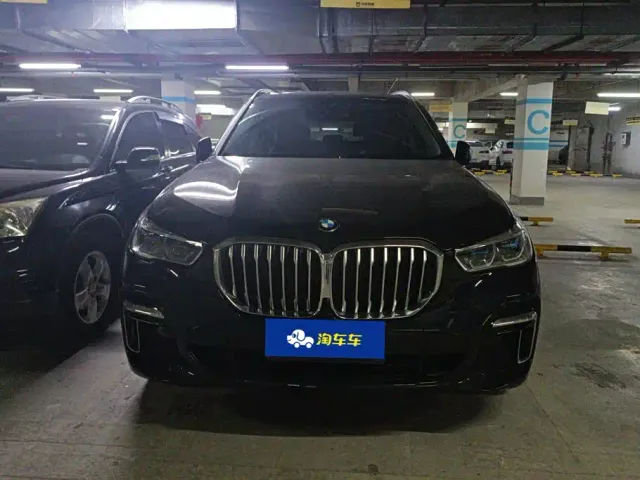 BMW BMW X5 2023 xDrive 30Li M Sport Package — Фото автомобиля 2